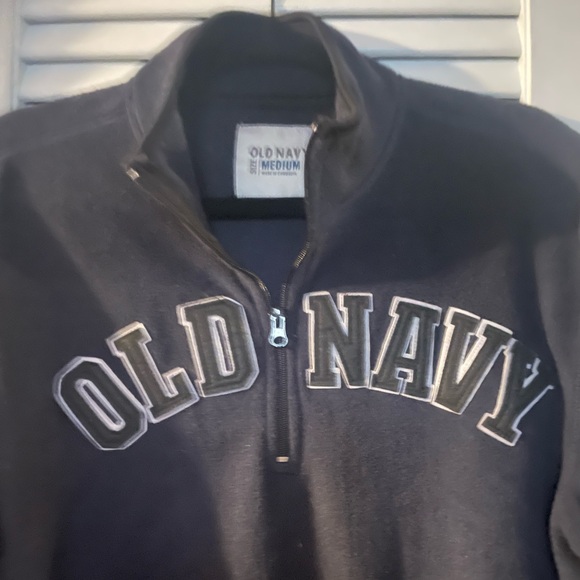 Old Navy Classic Navy Embroidered Fleece Mock-neck 3/4 Zip Front Size M LIKE NEW - Picture 2 of 4